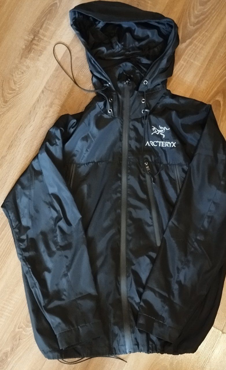 куртка артерикс ( arc'teryx ) 

состояние: 9/10

размер : хл

цена : 8