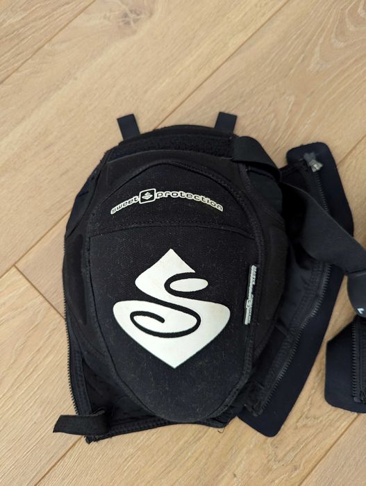 Ochraniacze rowerowe Sweet Protection Knee Pads MTB downhill L