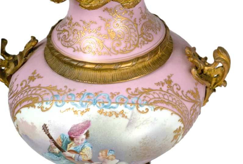 Vaso porcelana rosa Sevres Watteau Napoleão III | 1775