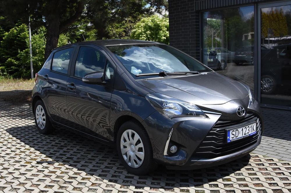 Toyota Yaris Krajowy / Niski przebieg / Kamera Cofania / Czujniki przód tył