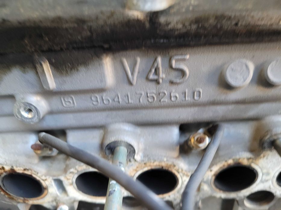 głowica volvo v50 2,0 Hdi 2005 rocznik