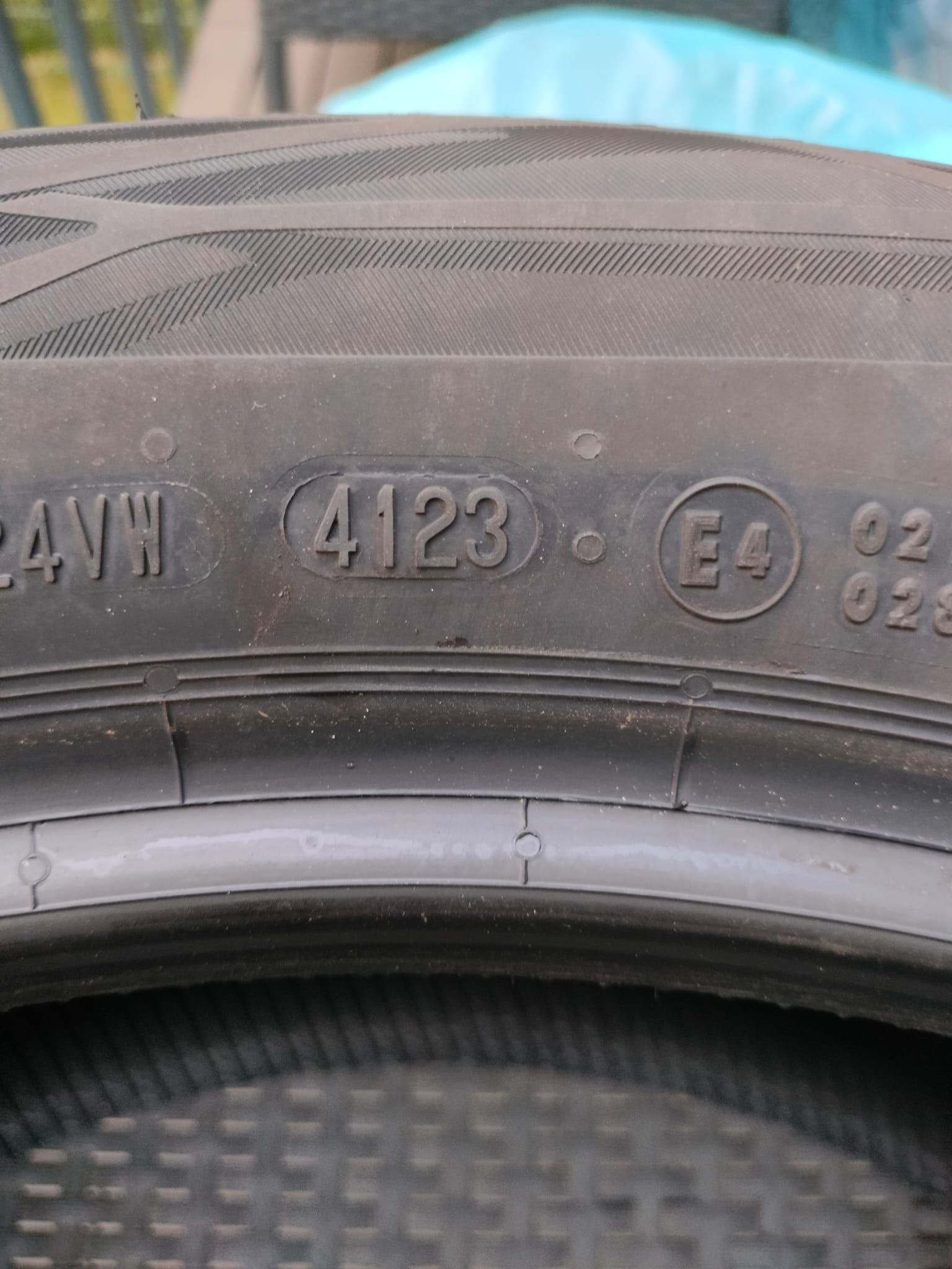 Opony Continental EcoContact 6 235/50 R19