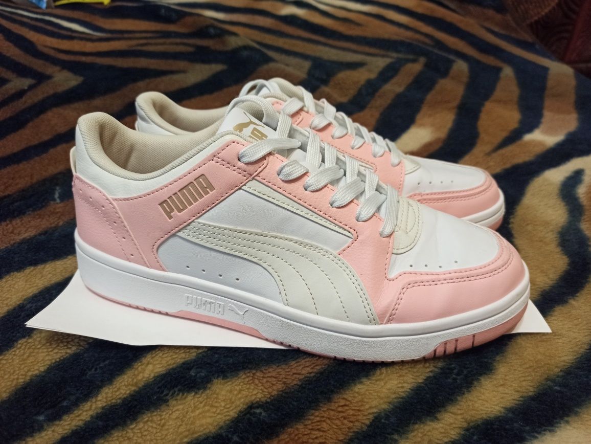 Кеди Puma Rebound Joy Low 41-42 унісекс пума рожеві кросівки білі