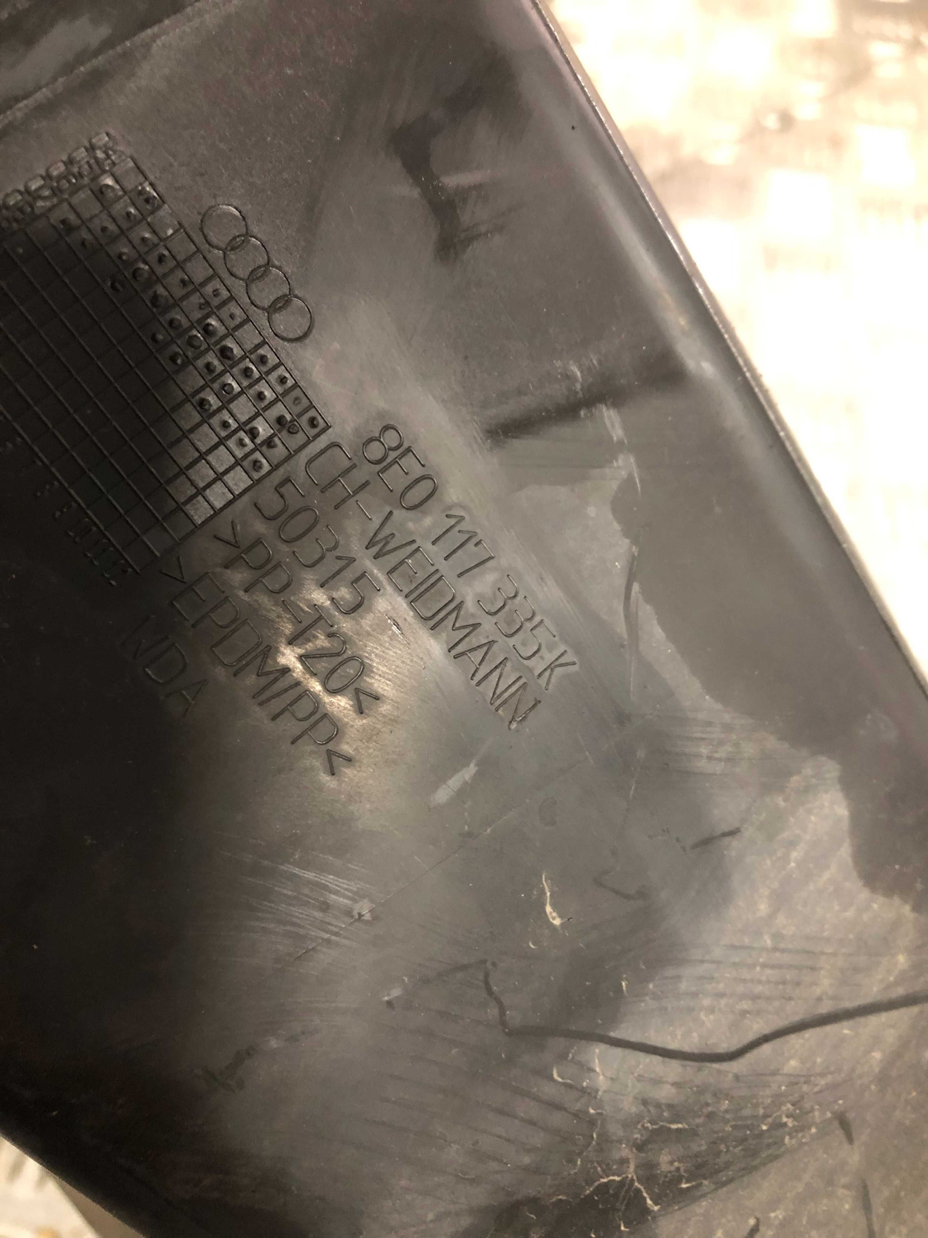 Chłodnica kierownica powietrza intercooler Audi A4 B6 B7 1.9 2.0 Tdi