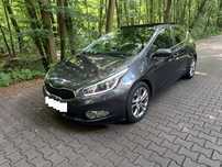 Kia Ceed Zadbana, bogato wyposażona z małym przebiegiem KIA CEED
