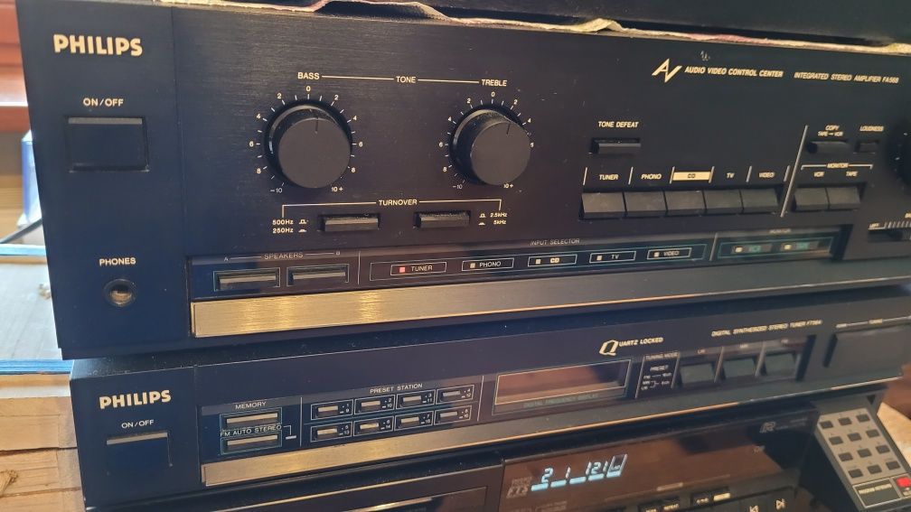 Zestaw Philips fa 568 cd Philips 650 Tuner stan bdb