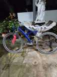Vendo bicicleta vendo bicicleta usada ,tem marcas de ferrugem.