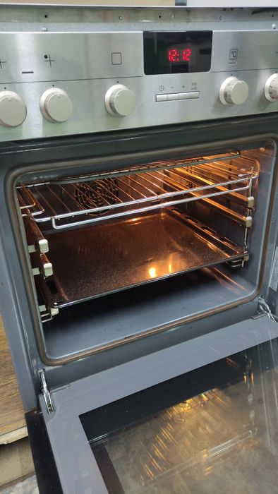 Електро плита Siemens варочна+ духовка