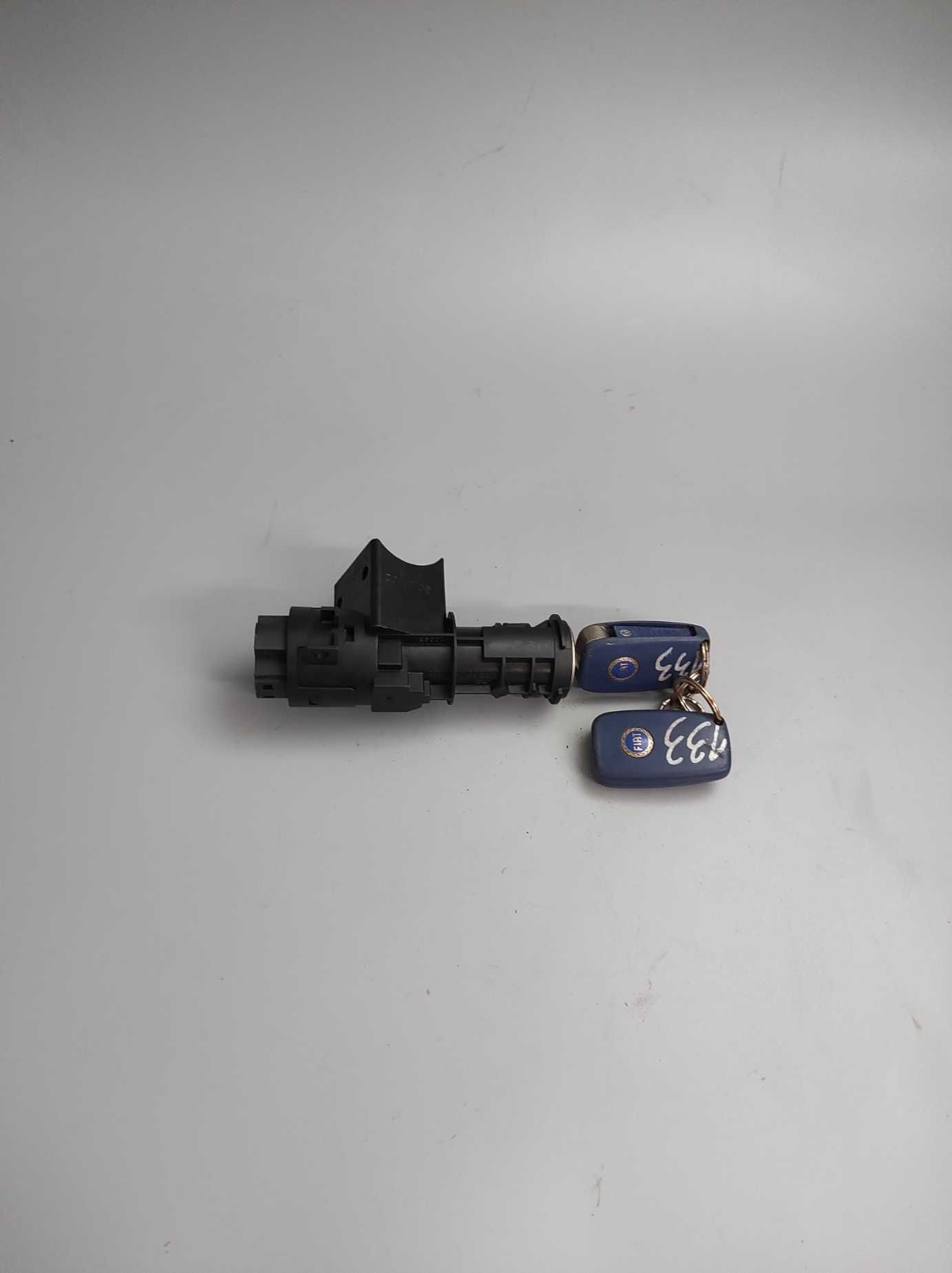 FIAT STILO, Stacyjka z dwoma kluczykami, piloty, OE: B3650.5521