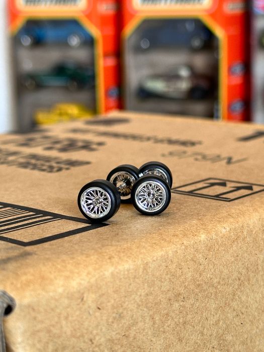 rodas borracha diecast hot wheels matchbox majorette Mattel set 1/64