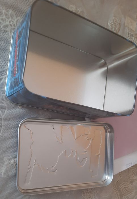 Бейблейд журнал + бустер с карточками +коробка для ка