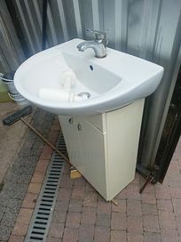 Umywalka z szafką używana