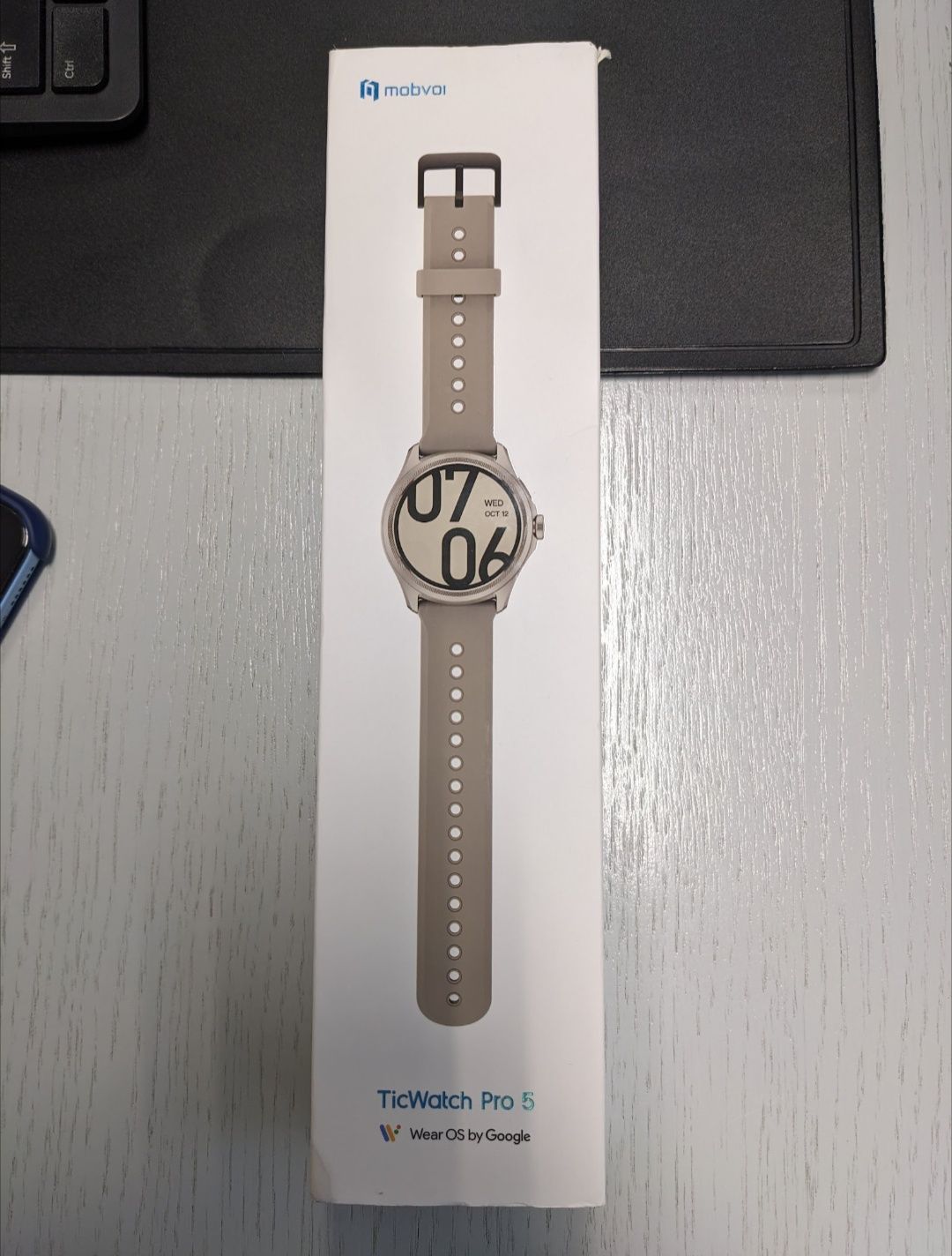 Смарт-годинник TicWatch Pro 5 від MOBVOI