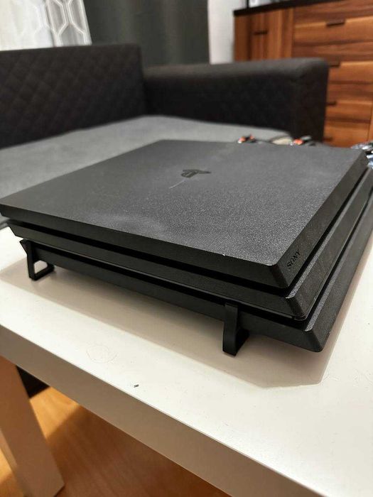 PS4 PlayStation 4 PRO 1TB