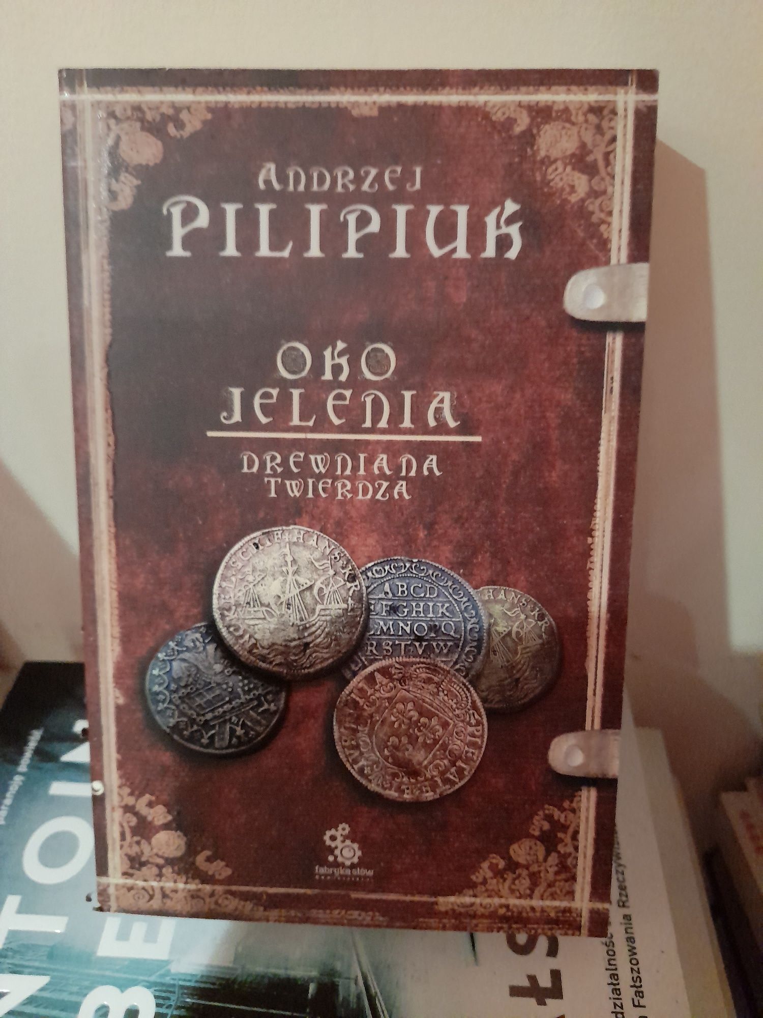 Oko jelenia Pilipiuk