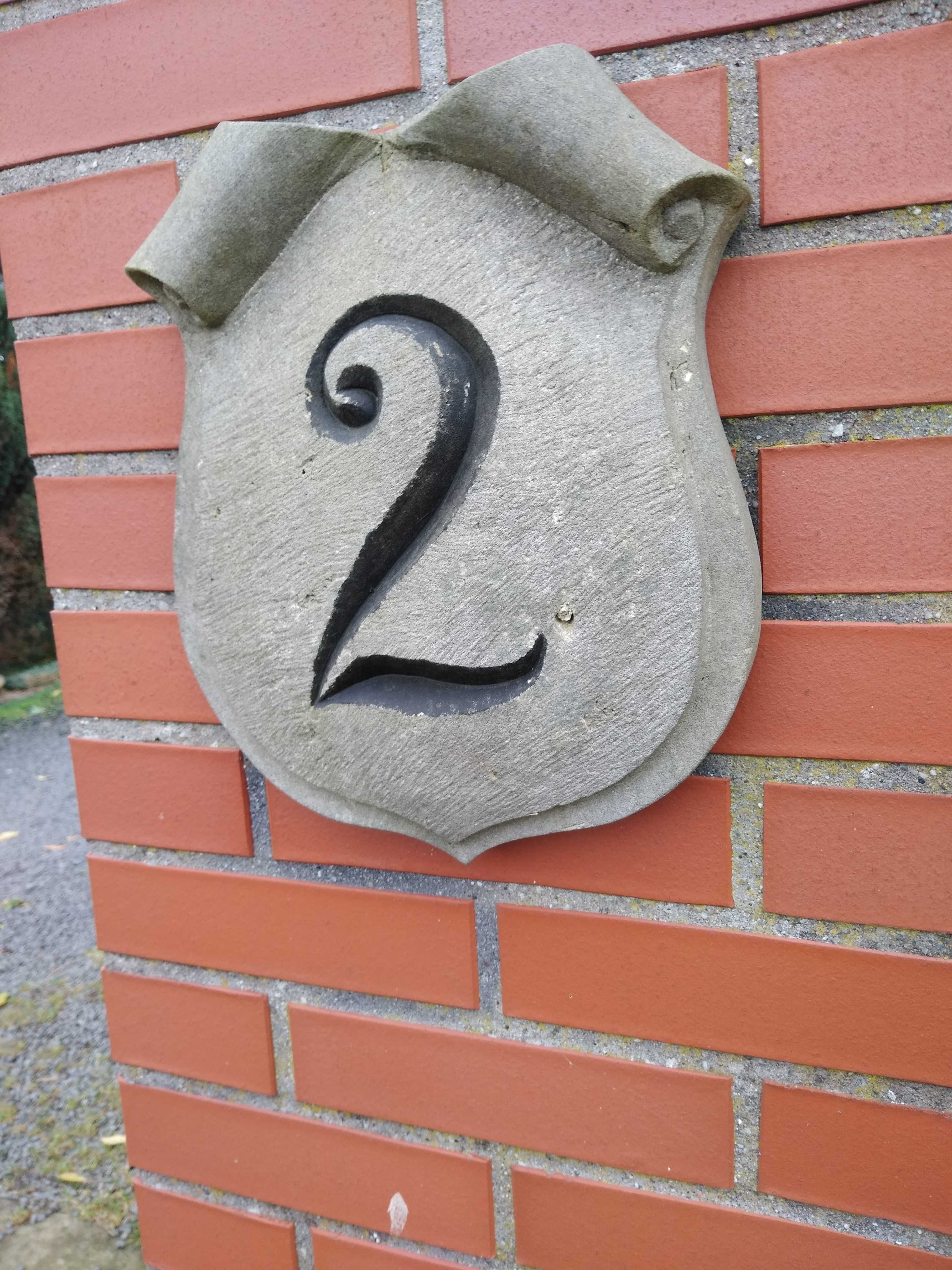 Numer na dom , tabliczka adresowa