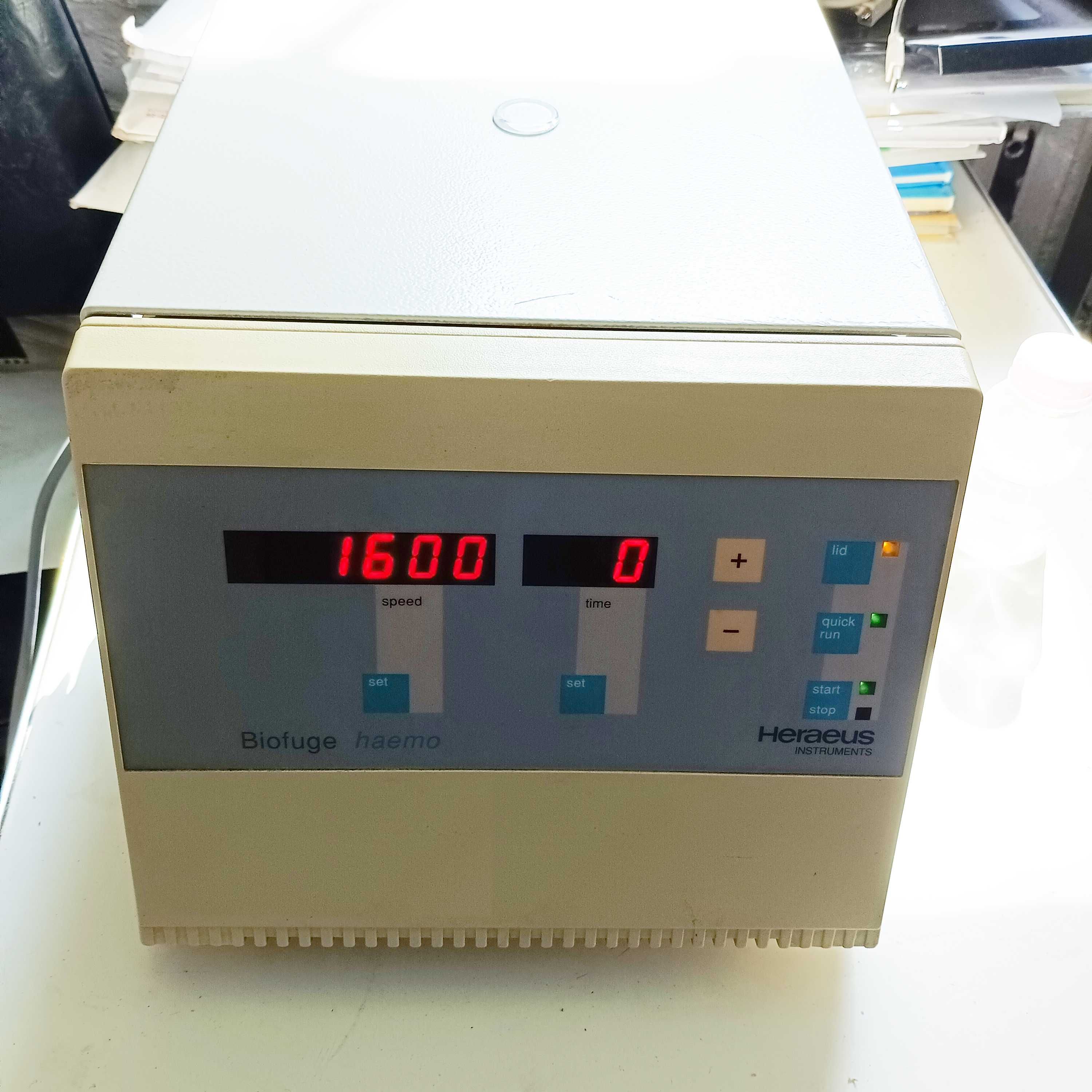 Центрифуга  Heraeus Biofuge Haemo