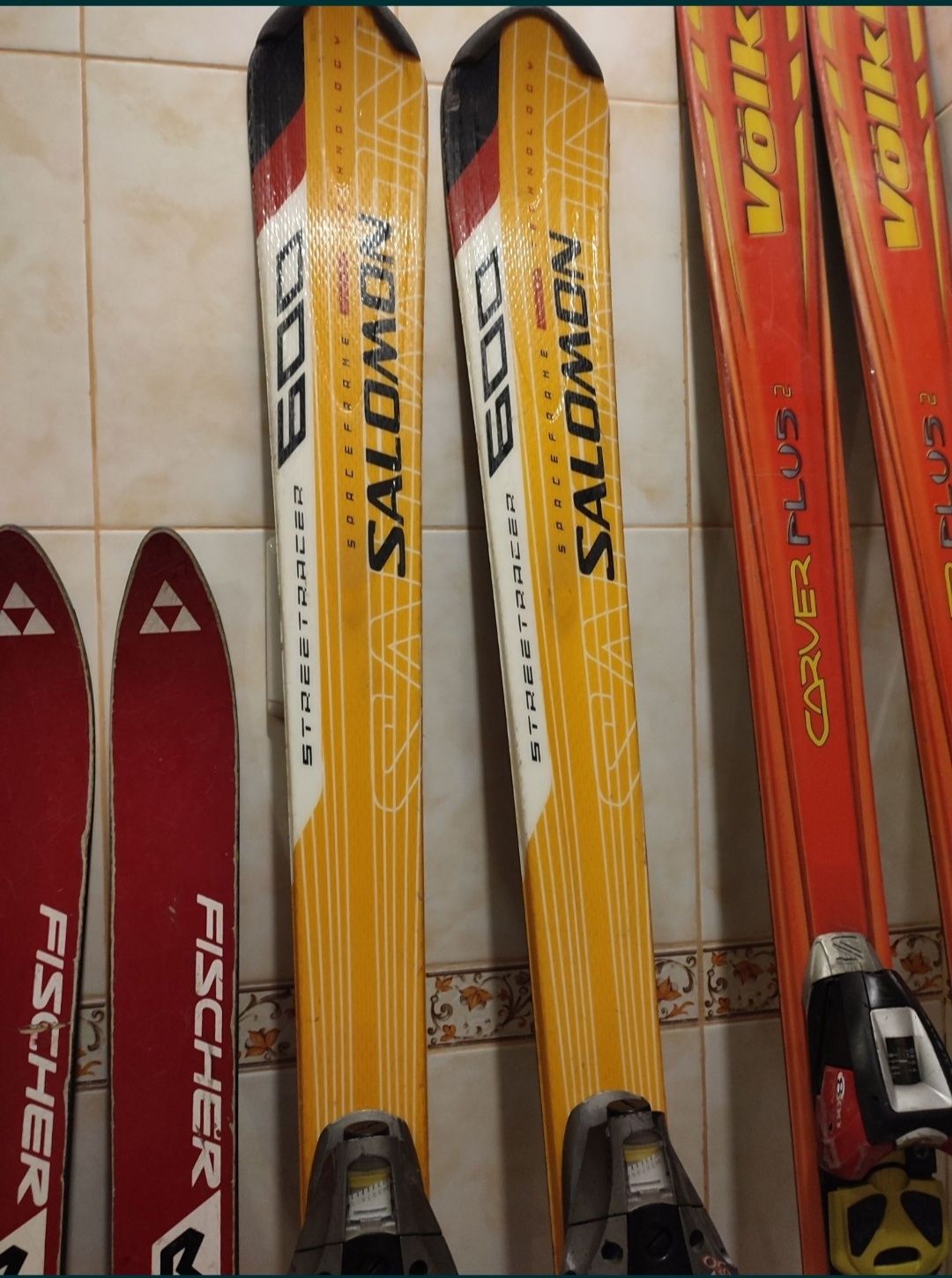 Лыжы горные взрослые и детские Solomon, Rossignol, Volkl, Fisher