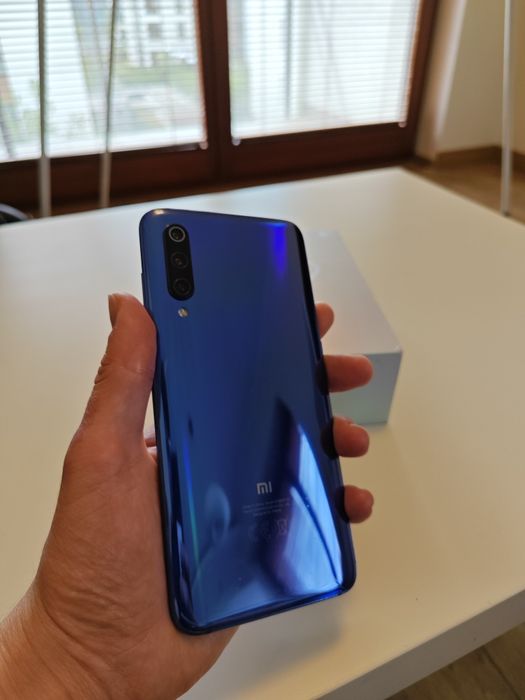 Xiaomi mi 9 mi9 6GB 64 GB niebieski w bardzo dobrym stanie