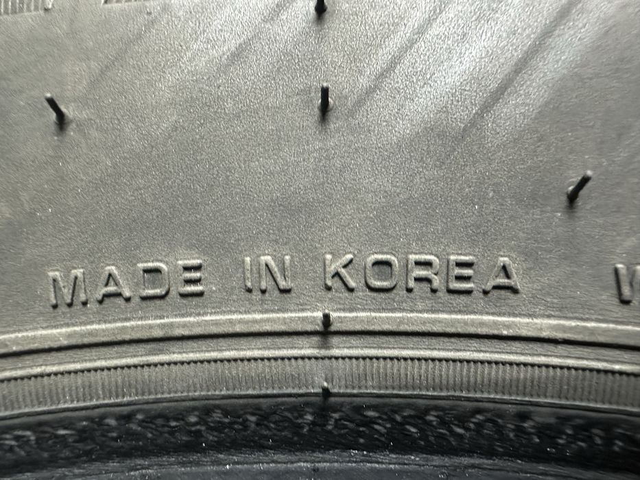 Гарні шини преміум свгменту.