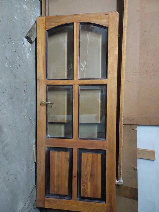 Drzwi wewnętrzne 80,90 pełne z szybą z drzew szkło szyby