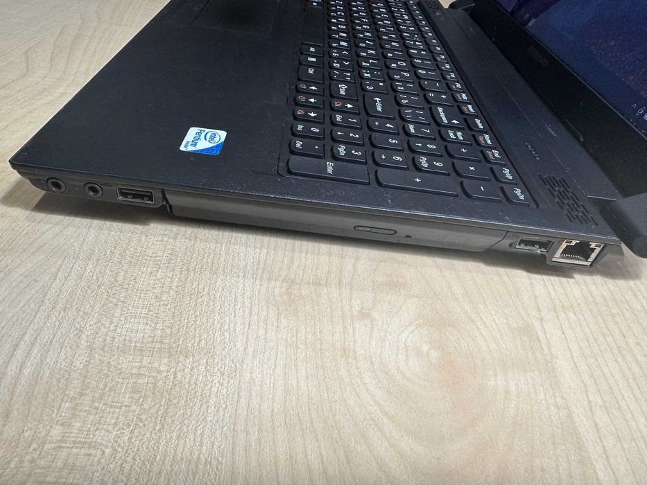 Lenovo B570e в рабочем состоянии|240Gb SSD+320Gb HDD|i5-2520m|4Gb