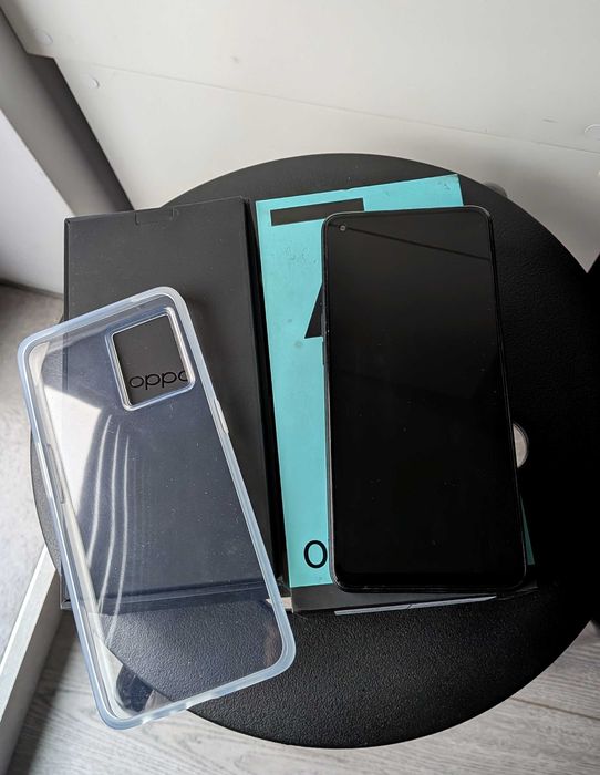 OPPO Reno 7 128GB 8GB smartfon + etui