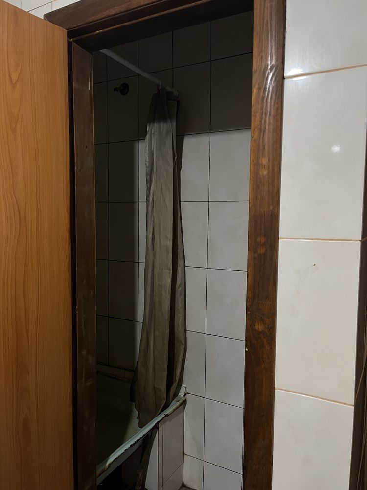 ВЛАСНИК продам кімнату з власним БАЛКОНОМ