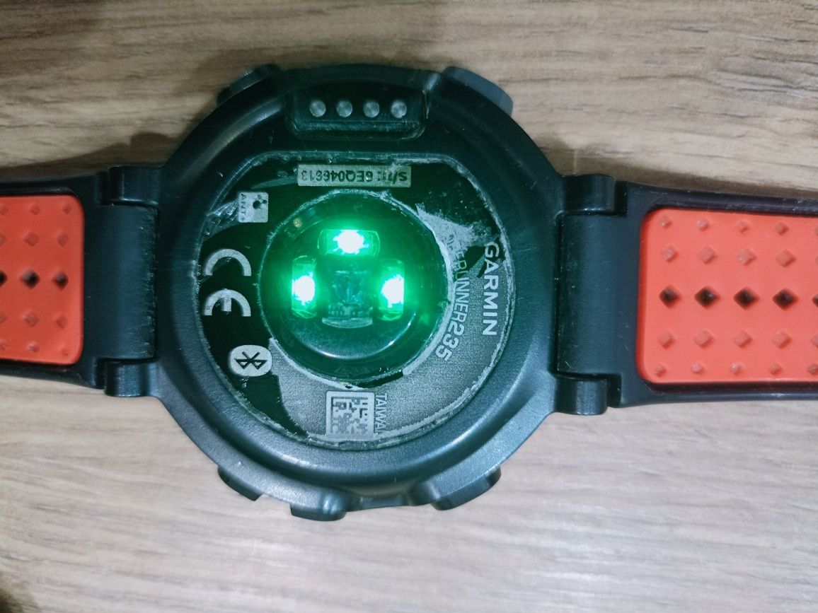 Zegarek Garmin Forerunner 235
