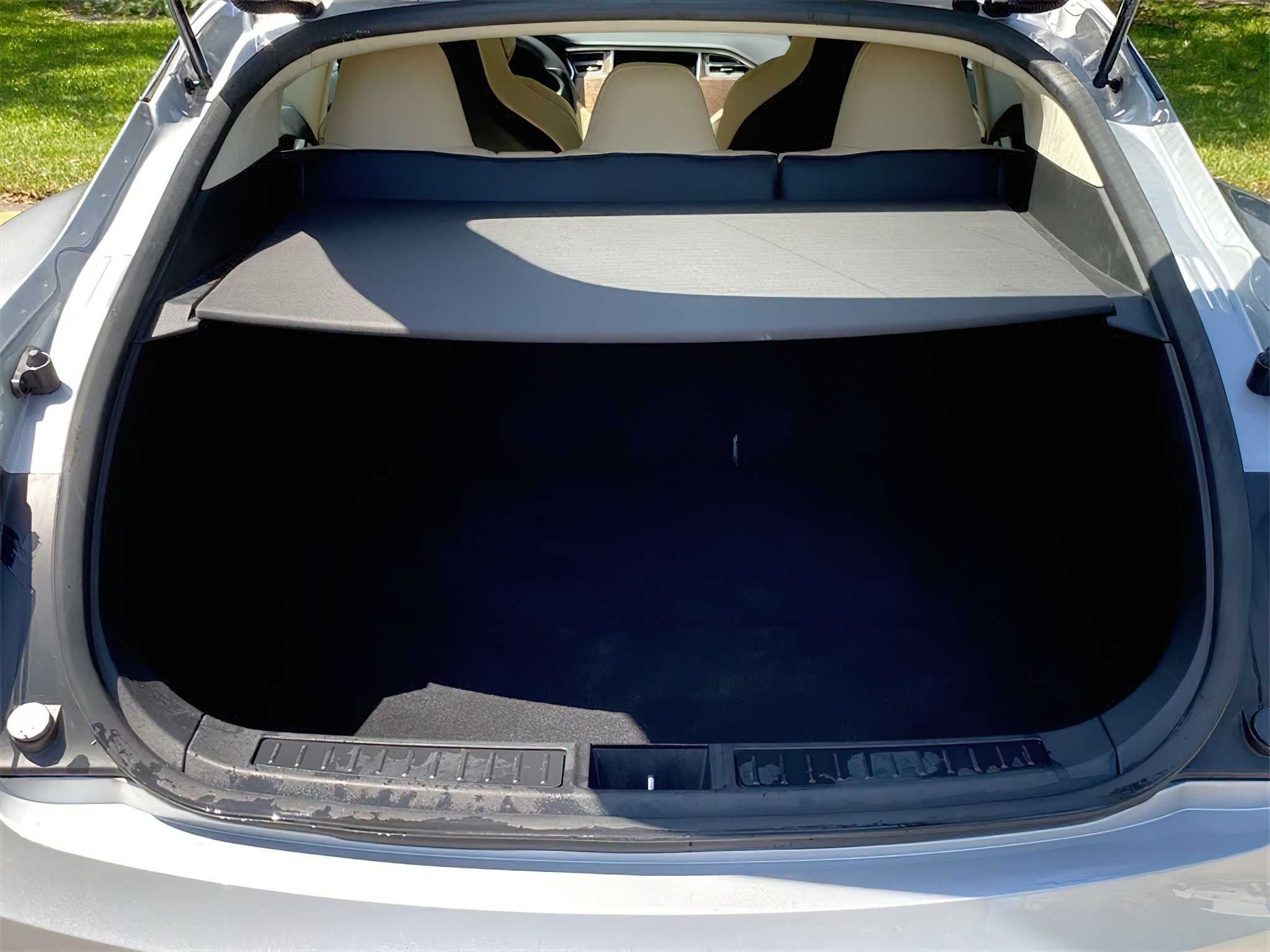 Tesla Model S 90D 2017