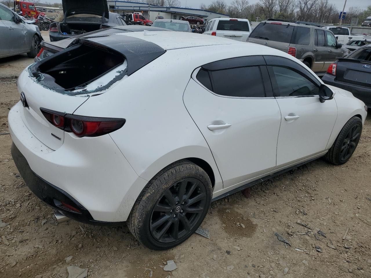 Mazda 3 PREMIUM 2020