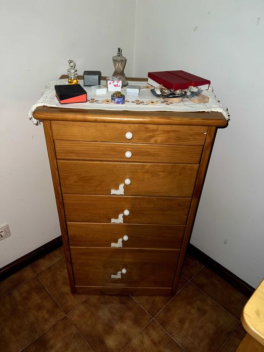 Cómoda de quarto de madeira maciça para criança