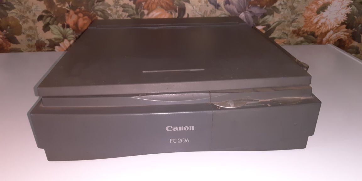 Продам Canon FC206