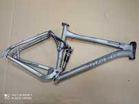 Rama Typu Full Trek Fuel X9  FOX 26