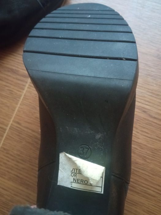 Ботінки жіночі шкіряні