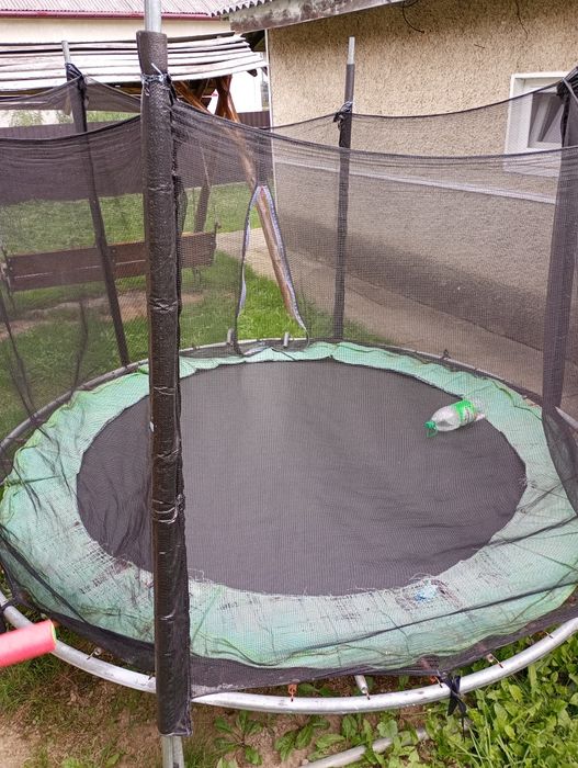 Продам батут діаметр 2.4