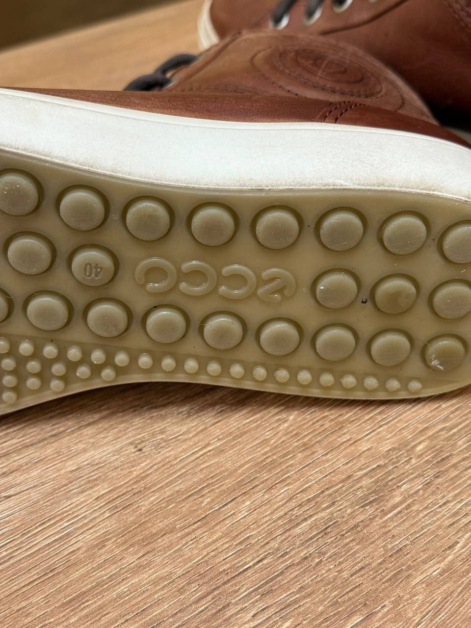 Взуття  чоловіче  ecco