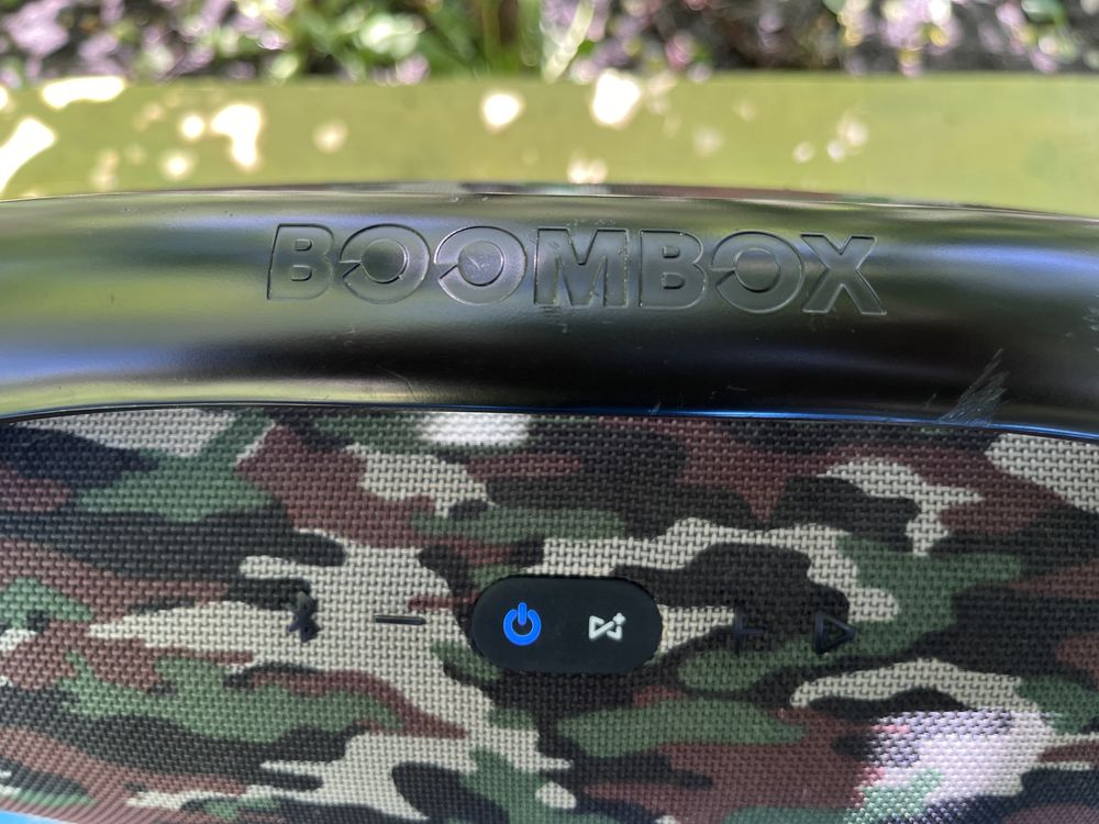 Портативна колонка JBL Boombox