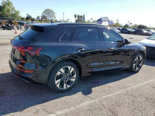 2022 року випуску AUDI E-TRON PREMIUM