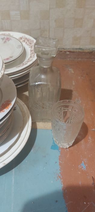 Посуд, тарілки самовивоз