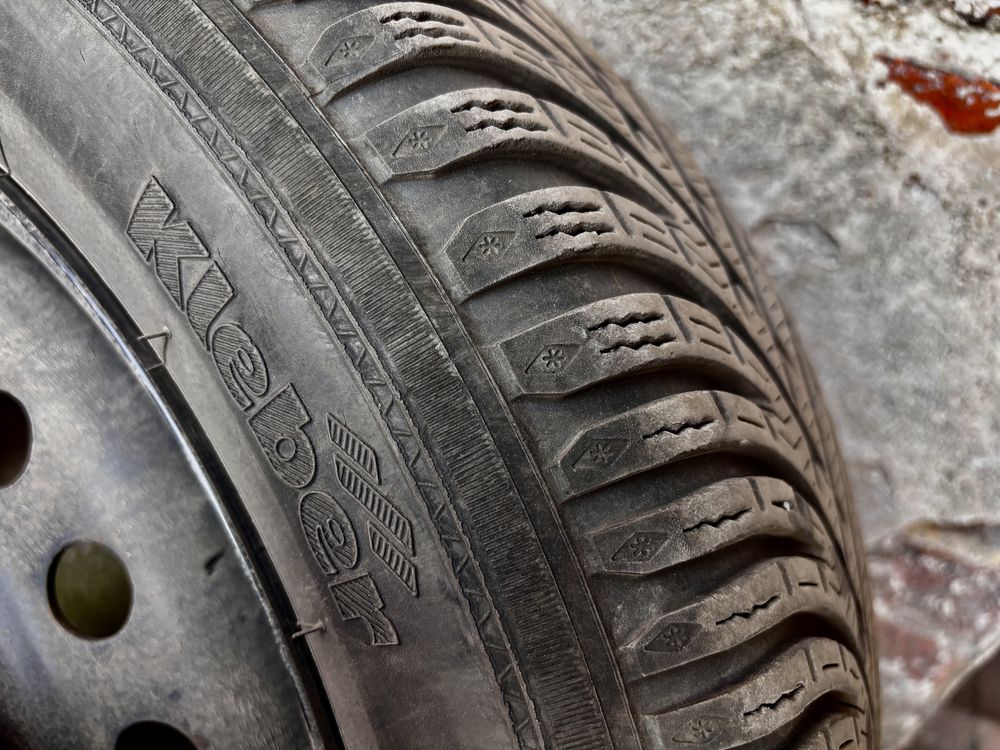 Koła felgi stalowe 5x114,3 opony zimowe 205/55 R16 dobry stan HONDA