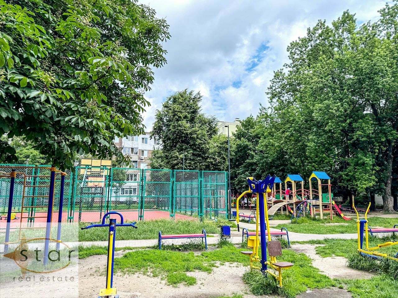 Продаж 1 кімн квартири по вул Самоквасова. Є-відновлення.Меблі Техніка