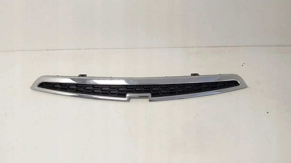 CHEVROLET SPARK M300 10-15 atrapa grill górny nowy