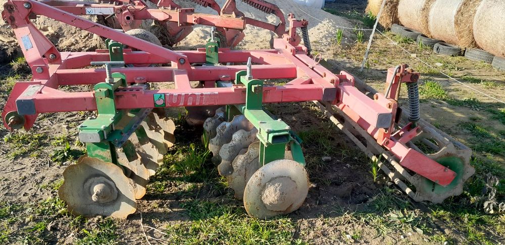 Przyczepa do zbioru zielonki talerzówka  .Likwidacja  gospodarstwa