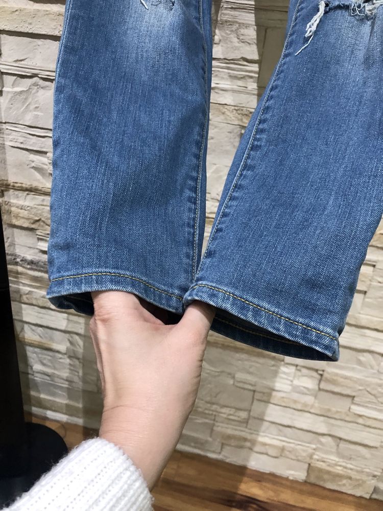 Spodnie jeans  dżinsowe  Superdry W26 L32 rozmiar 34