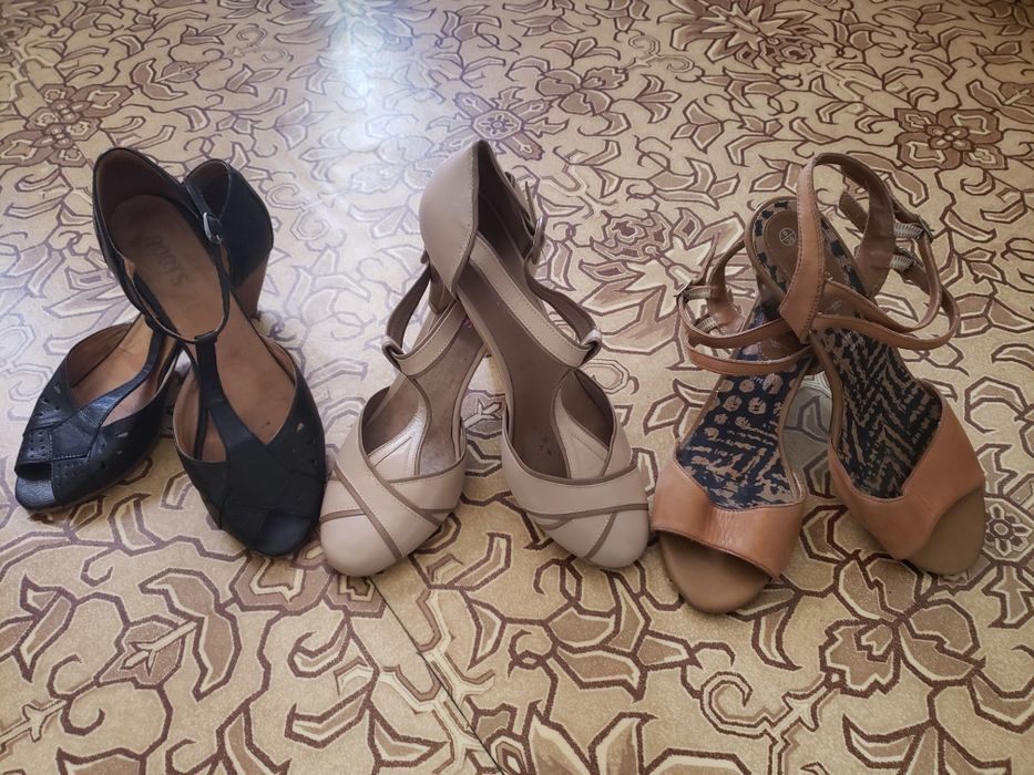 Босоножки, туфли 38-39, натур кожа