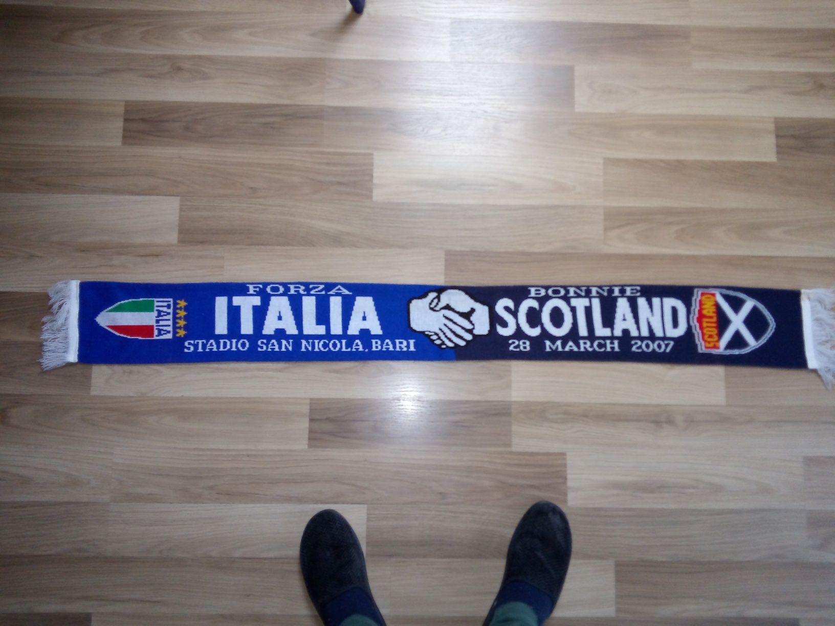 Szalik piłkarski for a Italia bo nie Scotland