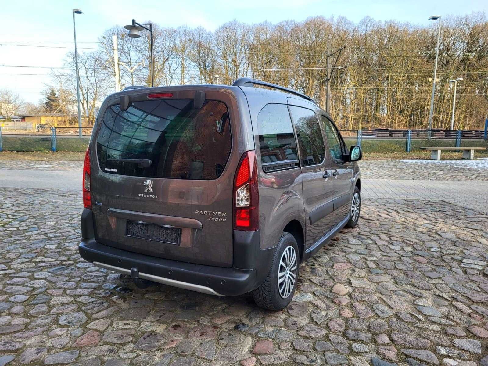 Peugeot Partner Lift Jak Nowy! Outdoor! Kamera! 6 BIEG 120KM! LED! Hak