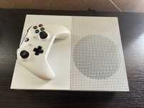 Приставка Xbox One S 500Gb в идеале