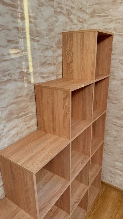 Стелаж для іграшок